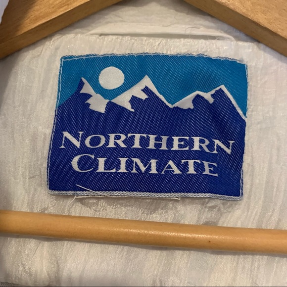 Northern Climate | Windbreaker Jacket - Picture 8 of 16